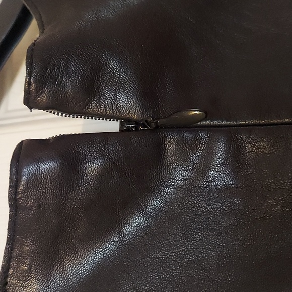 VINCE  100% leather shell, long back zipper, size 12, EPC! - Picture 6 of 7
